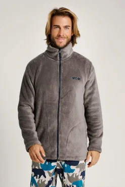 Bata corta hombre cremallera detalle bordado gris | MUYDEMI<Ysabel Mora Outlet