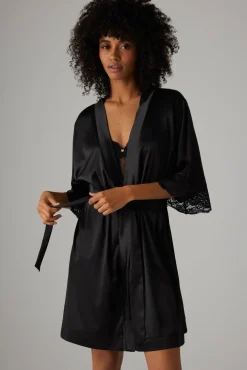 Bata de satén con detalles lenceros<Ysabel Mora Outlet