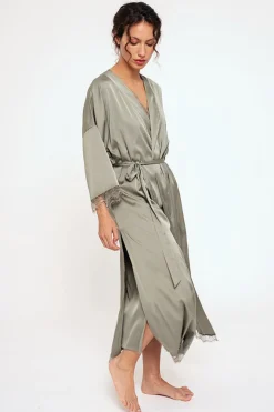 Bata mujer satén verde | MUYDEMI<Ysabel Mora Online