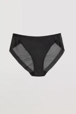 Braga de tul negro<Ysabel Mora