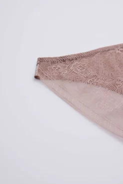 Braga mini invisible con encaje rosa<Ysabel Mora Hot