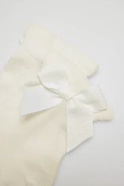 Calcetines infantiles de ceremonia lazada en<Ysabel Mora Discount