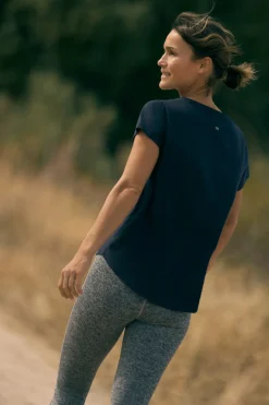 Camiseta algodón básica estilo deportivo negro<Ysabel Mora Best