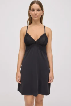 Camisón con encaje tirantes regulables<Ysabel Mora Clearance