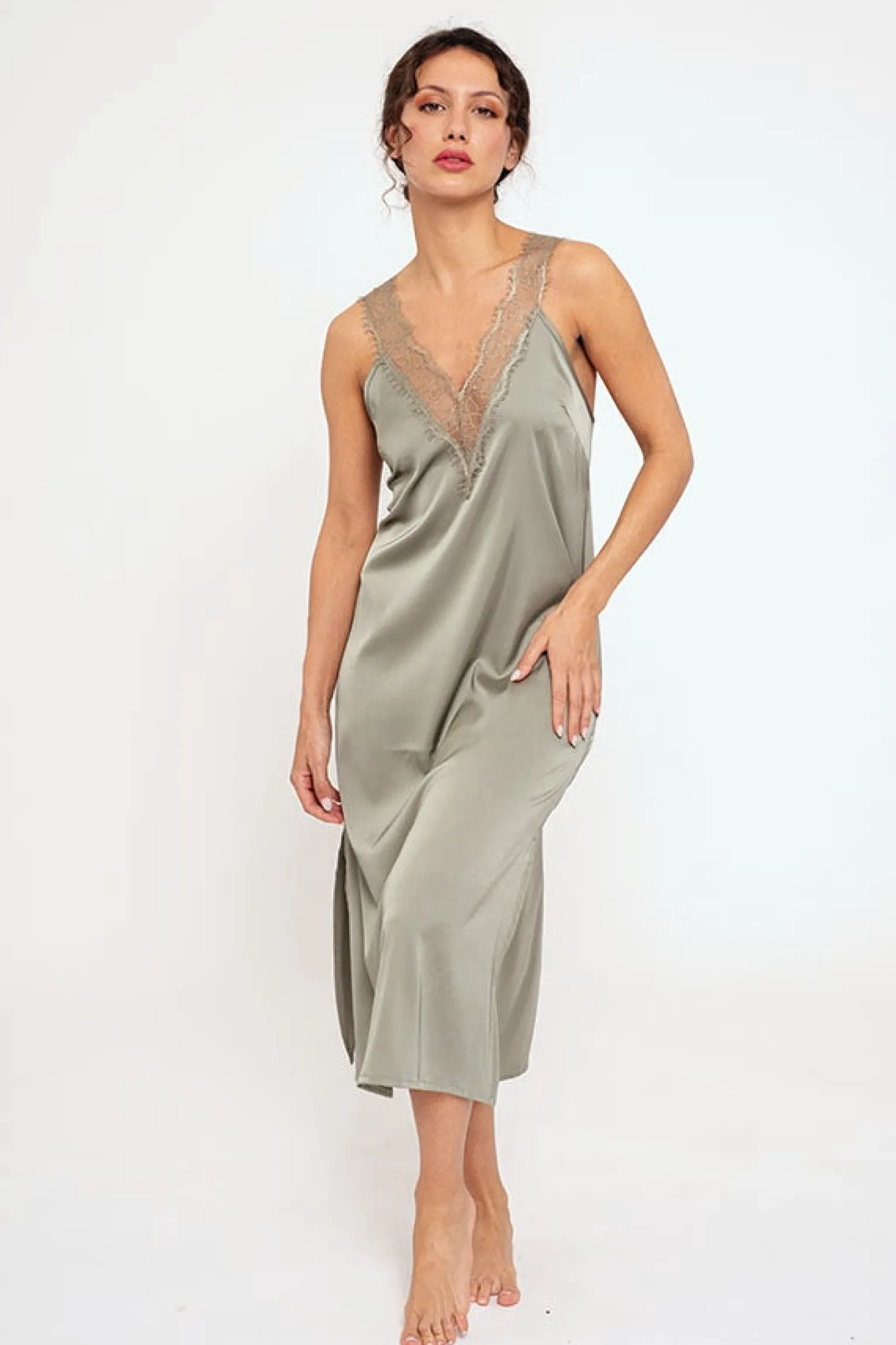 Camisón mujer midi satén verde|MUYDEMI<Ysabel Mora Online