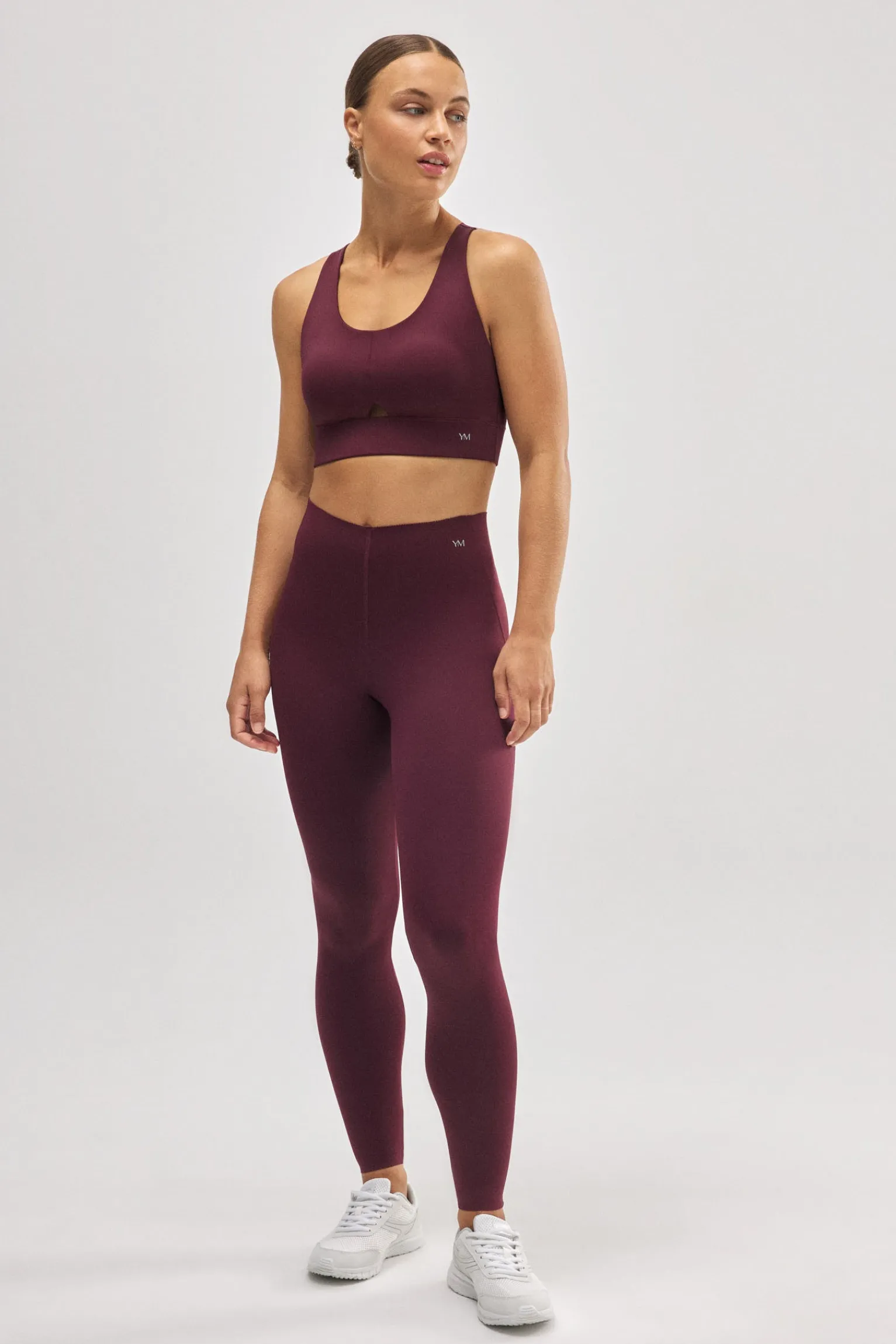 Conjunto deportivo granate vientre plano Colección compressive<Ysabel Mora Online