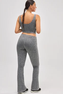 Leggings deportivos flare<Ysabel Mora