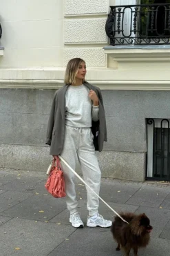 Look casual @andreasendra_<Ysabel Mora Sale