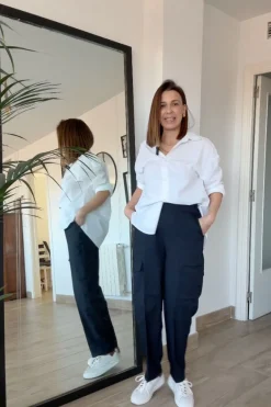 Look con pantalón cargo @emidelgado79<Ysabel Mora