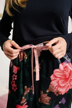 Pijama mujer largo pantalón satinado flores | MUYDEMI<Ysabel Mora Sale