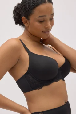 Sujetador con aro con relleno de encaje copas B y C<Ysabel Mora