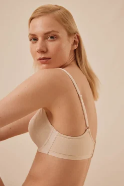 Sujetador de capacidad con aro sin relleno marfil<Ysabel Mora New