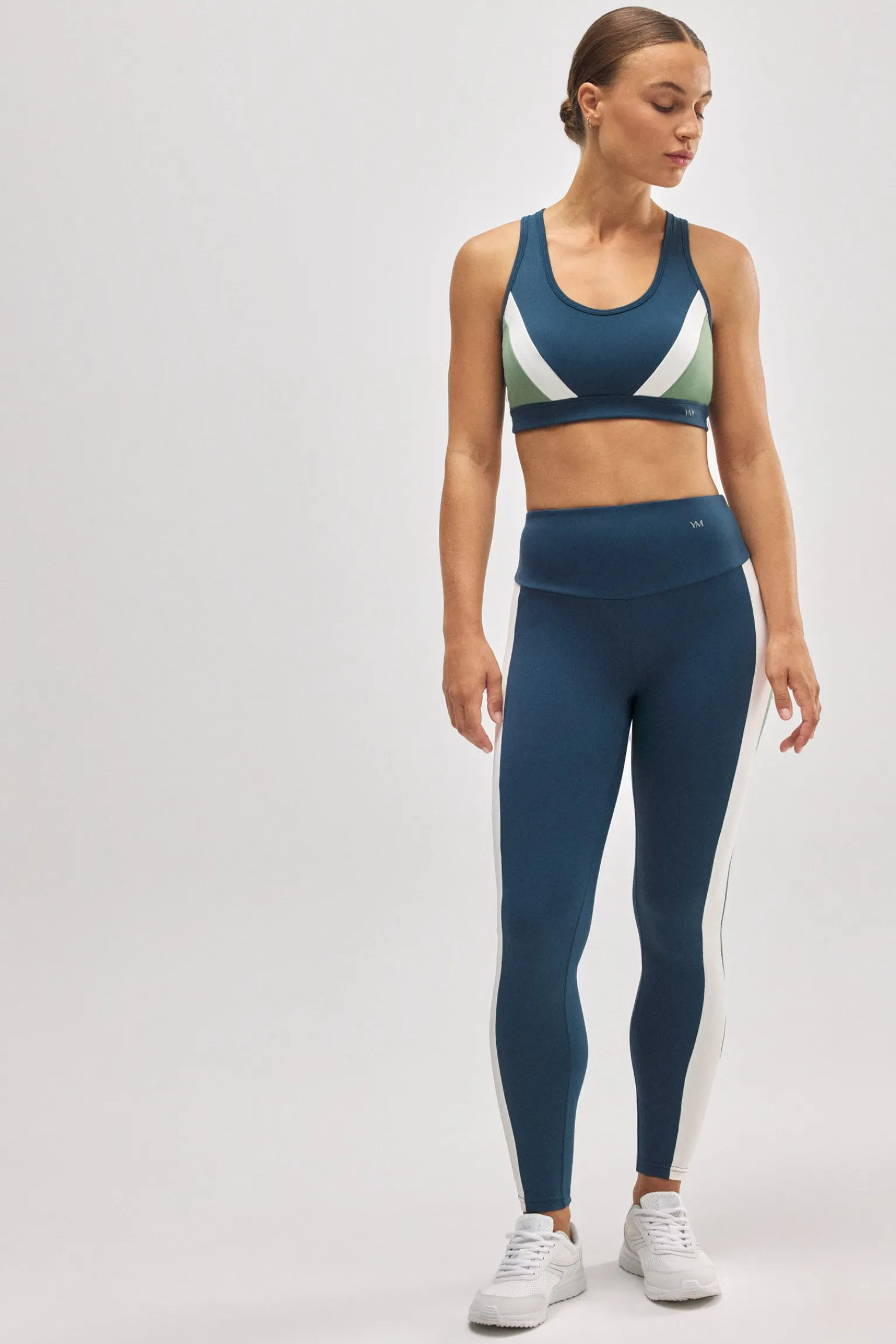 Sujetador deportivo color block con relleno extraíble<Ysabel Mora