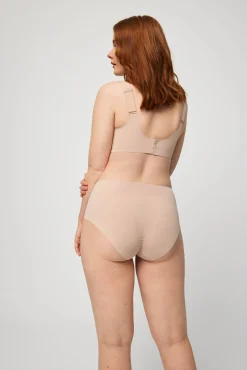 Sujetador sin aro con tirantes anchos y push-up ligero<Ysabel Mora Hot