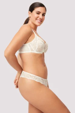 Tanga encaje<Ysabel Mora Hot