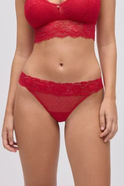 Tanga encaje rojo<Ysabel Mora