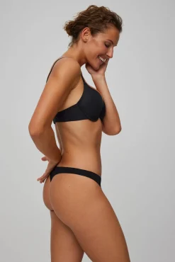 Tanga láser invisible<Ysabel Mora Sale