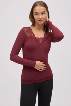 TÉRMICO Camiseta térmica cuello pico con encaje granate<Ysabel Mora Hot