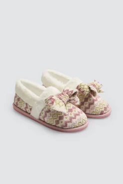Zapatillas cerradas de casa detalle lazo estampado étnico<Ysabel Mora Outlet