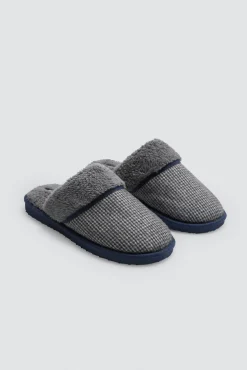 Zapatillas de casa con borreguito estampado pata de gallo<Ysabel Mora